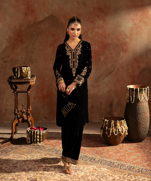 2PC - Embroidered Velvet Suit