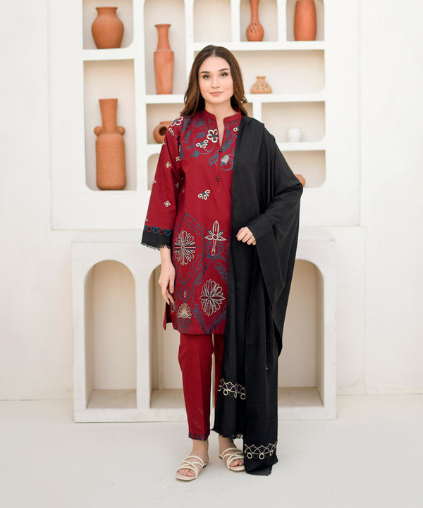 3 Piece - Khaddar Embroidered Suit