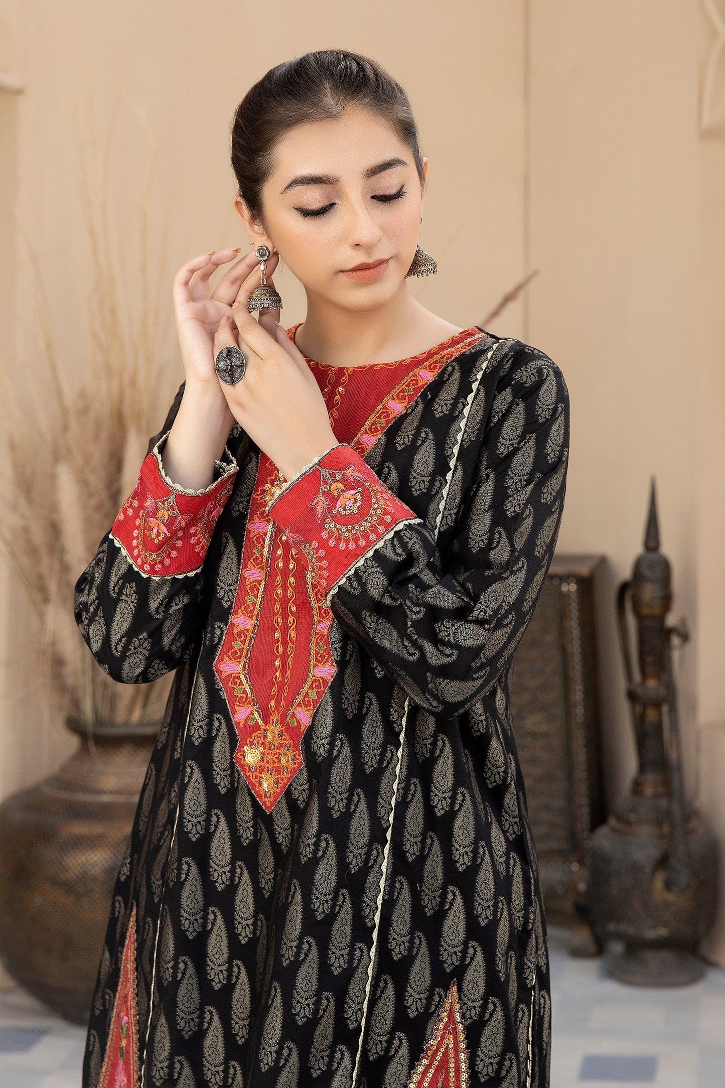 kross kulture  Ready-To-Wear Embroidered Ready-To-Wear Embroidered KE 22359